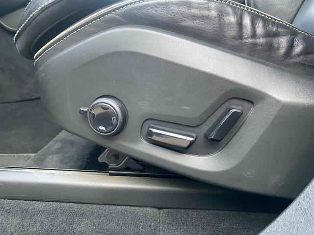 ＸＣ９０ Ｔ６　ＡＷＤ　Ｒデザイン　ユーザー様買取／黒革シート／パワーシート／カーボンインテリアパネル／電動リアゲート／パノラマガラスサンルーフ／全周囲カメラ／ＥＴＣ／パドルシフト／スマートキー２／新品バッテリー／新品ワイパー（40枚目）