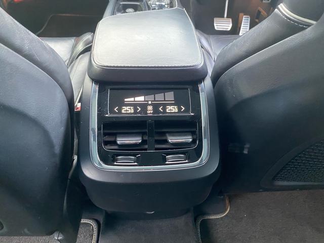 ＸＣ９０ Ｔ６　ＡＷＤ　Ｒデザイン　ユーザー様買取／黒革シート／パワーシート／カーボンインテリアパネル／電動リアゲート／パノラマガラスサンルーフ／全周囲カメラ／ＥＴＣ／パドルシフト／スマートキー２／新品バッテリー／新品ワイパー（43枚目）