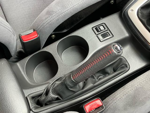 インプレッサ ＷＲＸ　ＳＴｉ　Ｓ２０３　Ｓ２０３　ユーザー買取車両　シャッター付き車庫保管　ＲＥＣＡＲＯ／ＳＴＩバケットシート　ＳＴＩアルミホイール　６速ＭＴ　取説（39枚目）