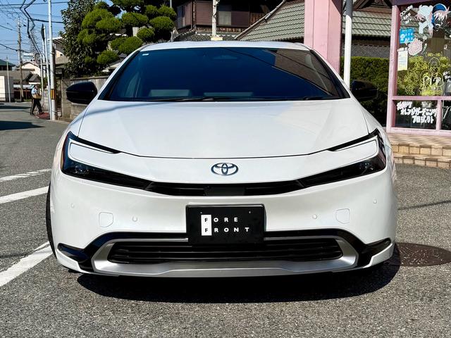 プリウス Ｚ　ＰＨＥＶ　ダウンサス　２０インチ社外ホイール　当社デモカー　禁煙車　純正１２型ナビ　全周囲モニター　デジタルインナーミラー　電動リアゲート（2枚目）