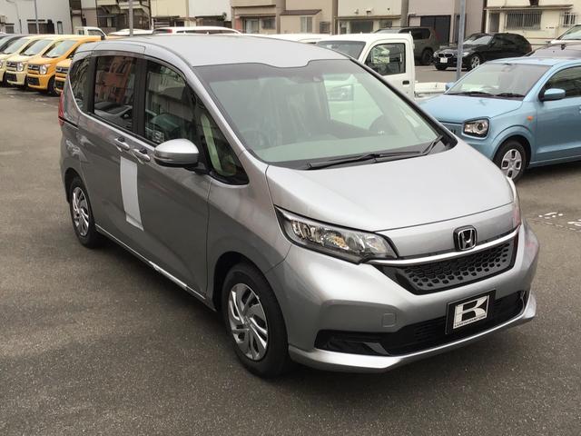 G・ホンダセンシング スマキー 追突被害軽減B キーフリー クルコン Bカメ オートライト ETC車載器 禁煙 アイスト 盗難防止装置 エアコン ABS 3列 両側電動スライドD 登録届出済未使用車 車線逸脱警報 記録簿(6枚目)