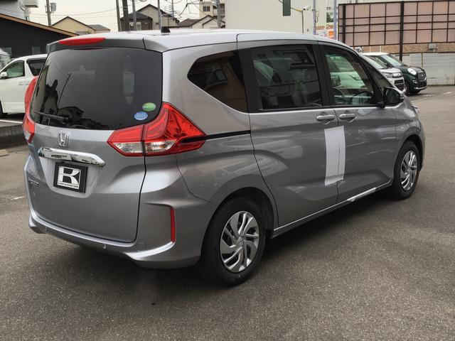 G・ホンダセンシング スマキー 追突被害軽減B キーフリー クルコン Bカメ オートライト ETC車載器 禁煙 アイスト 盗難防止装置 エアコン ABS 3列 両側電動スライドD 登録届出済未使用車 車線逸脱警報 記録簿(9枚目)