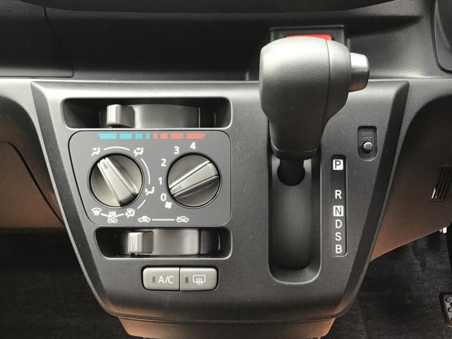 L エアバッグ アイドリングSTOP 盗難防止装置 キーレスキー WエアB ABS 届出済未使用車 AC PS PW VSC(13枚目)
