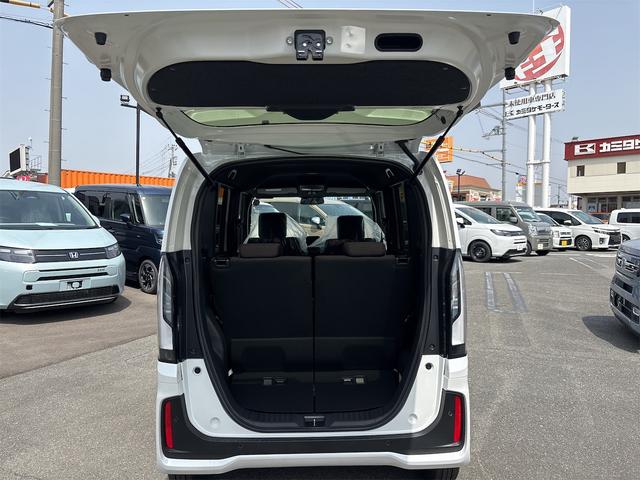 ホンダ Ｎ－ＢＯＸカスタム 27枚目