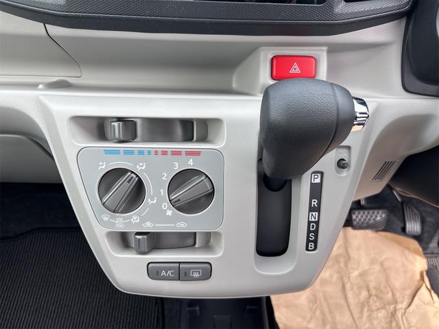 ダイハツ ミライース 5枚目