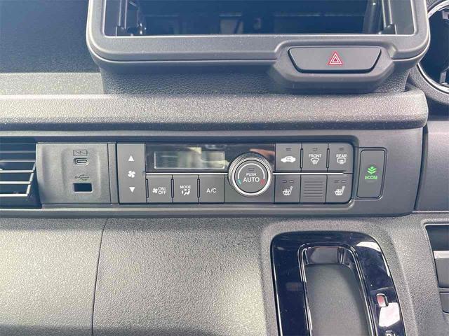 ホンダ Ｎ－ＢＯＸカスタム 4枚目