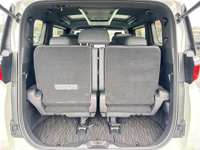 トヨタ アルファードハイブリッド 13枚目