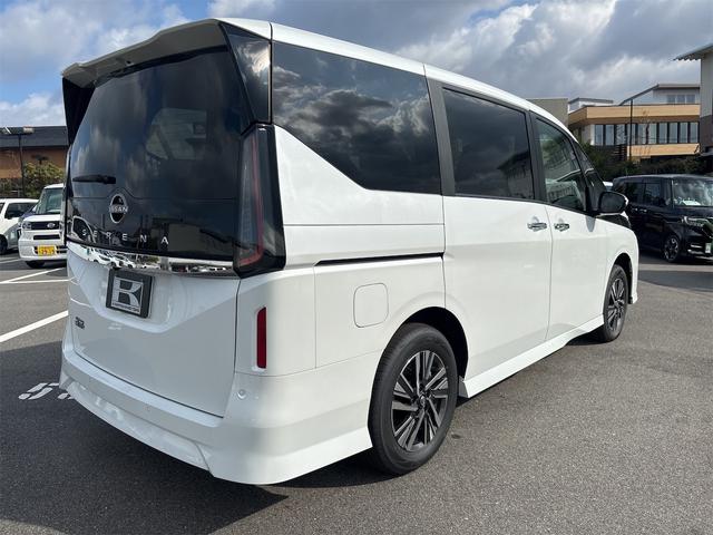 日産 セレナ 16枚目