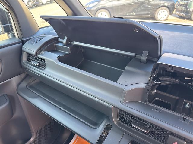 ステップワゴン スパーダ クリアランスソナー オートクルーズコントロール レーンアシスト 衝突被害軽減システム 両側電動スライドドア オートライト LEDヘッドランプ 電動リアゲート スマートキー アイドリングストップ(21枚目)