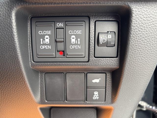 ステップワゴン e:HEVスパーダ クリアランスソナー オートクルーズコントロール レーンアシスト 衝突被害軽減システム 両側電動スライドドア オートライト LEDヘッドランプ 電動リアゲート スマートキー 電動格納ミラー(8枚目)