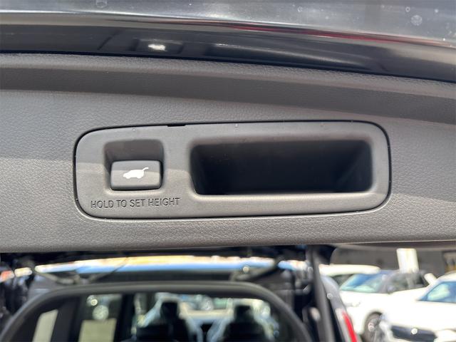 ステップワゴン e:HEVスパーダ クリアランスソナー オートクルーズコントロール レーンアシスト 衝突被害軽減システム 両側電動スライドドア オートライト LEDヘッドランプ 電動リアゲート スマートキー 電動格納ミラー(38枚目)