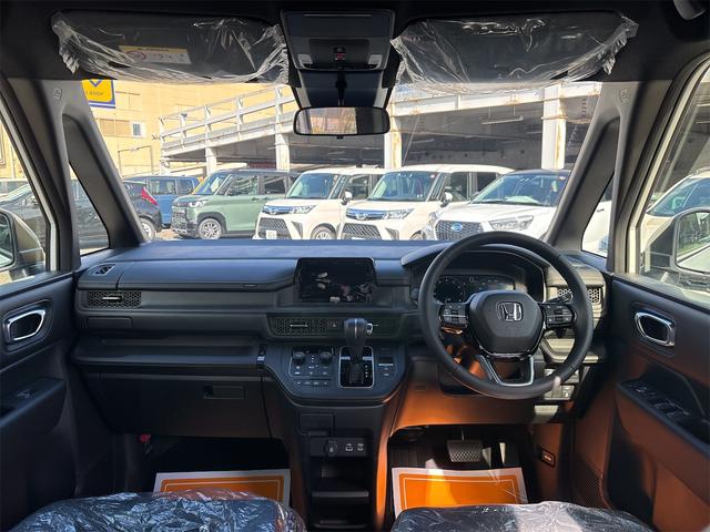 ステップワゴン スパーダ クリアランスソナー オートクルーズコントロール レーンアシスト 衝突被害軽減システム 両側電動スライドドア オートライト LEDヘッドランプ 電動リアゲート スマートキー アイドリングストップ(2枚目)