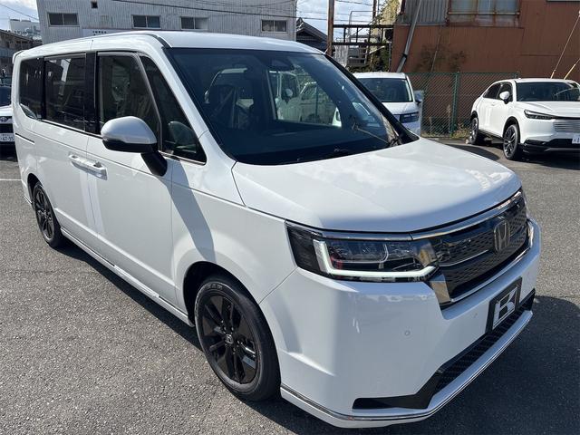 ステップワゴン スパーダ クリアランスソナー オートクルーズコントロール レーンアシスト 衝突被害軽減システム 両側電動スライドドア オートライト LEDヘッドランプ 電動リアゲート スマートキー アイドリングストップ(13枚目)