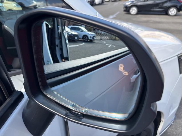 ステップワゴン スパーダ クリアランスソナー オートクルーズコントロール レーンアシスト 衝突被害軽減システム 両側電動スライドドア オートライト LEDヘッドランプ 電動リアゲート スマートキー アイドリングストップ(24枚目)