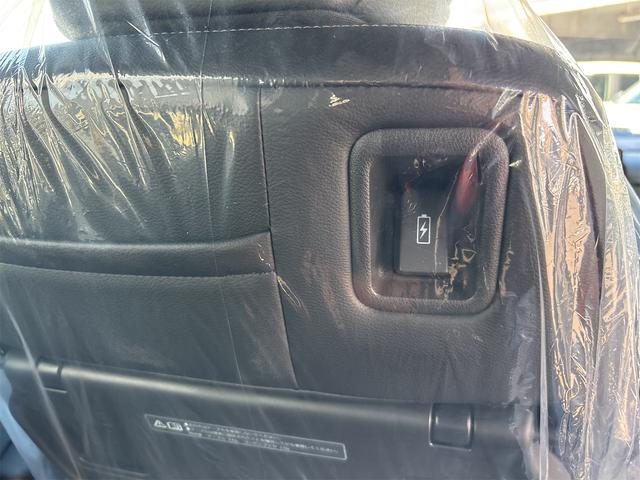 ステップワゴン スパーダ クリアランスソナー オートクルーズコントロール レーンアシスト 衝突被害軽減システム 両側電動スライドドア オートライト LEDヘッドランプ 電動リアゲート スマートキー アイドリングストップ(30枚目)