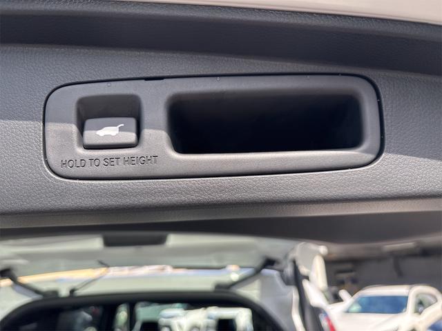 ステップワゴン スパーダ クリアランスソナー オートクルーズコントロール レーンアシスト 衝突被害軽減システム 両側電動スライドドア オートライト LEDヘッドランプ 電動リアゲート スマートキー アイドリングストップ(37枚目)