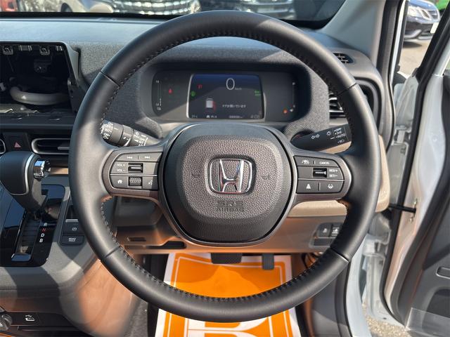 フリード e:HEVエアー EX クリアランスソナー オートクルーズコントロール レーンアシスト 衝突被害軽減システム 両側電動スライドドア オートライト LEDヘッドランプ スマートキー アイドリングストップ 電動格納ミラー(3枚目)