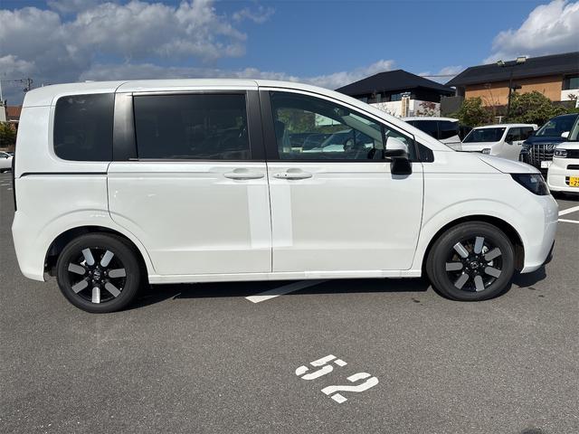 フリード e:HEVエアー EX クリアランスソナー オートクルーズコントロール レーンアシスト 衝突被害軽減システム 両側電動スライドドア オートライト LEDヘッドランプ スマートキー アイドリングストップ 電動格納ミラー(14枚目)