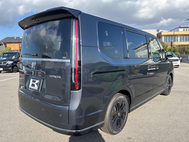 ステップワゴン スパーダ クリアランスソナー オートクルーズコントロール レーンアシスト 衝突被害軽減システム 両側電動スライドドア オートライト LEDヘッドランプ スマートキー 電動格納ミラー シートヒーター 3列シート(15枚目)