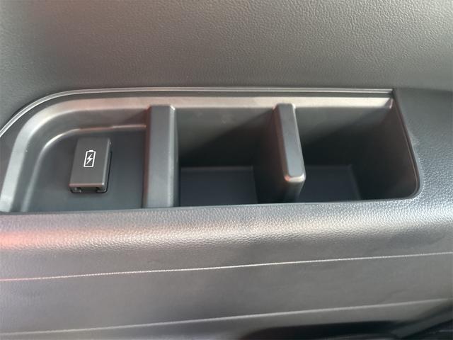 ステップワゴン スパーダ クリアランスソナー オートクルーズコントロール レーンアシスト 衝突被害軽減システム 両側電動スライドドア オートライト LEDヘッドランプ スマートキー 電動格納ミラー シートヒーター 3列シート(36枚目)