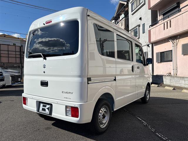 エブリイ ＰＡ　両側スライドドア　クリアランスソナー　レーンアシスト　衝突被害軽減システム　オートライト　アイドリングストップ　ＡＴ　ＡＢＳ　ＥＳＣ　衝突安全ボディ　エアコン　パワーステアリング（22枚目）