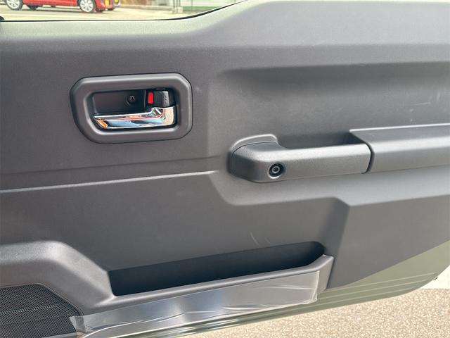 ジムニー ＸＣ　４ＷＤ　クリアランスソナー　オートクルーズコントロール　レーンアシスト　衝突被害軽減システム　オートライト　ＬＥＤヘッドランプ　ヘッドライトウォッシャー　スマートキー　アイドリングストップ（23枚目）