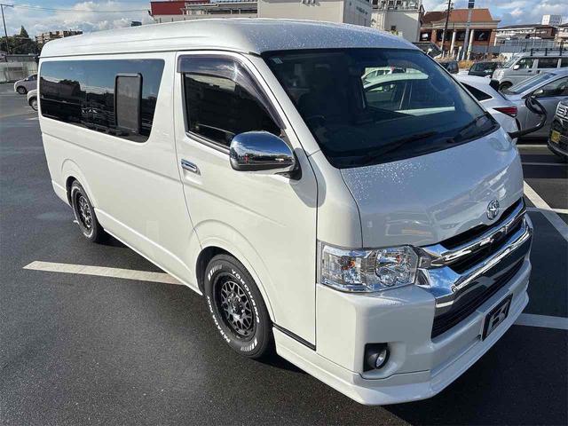 トヨタ ハイエースワゴン 13枚目