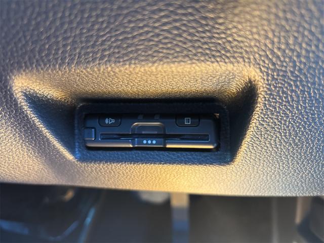 ＷＲ－Ｖ Ｚ＋　ＥＴＣ　バックカメラ　クリアランスソナー　オートクルーズコントロール　レーンアシスト　衝突被害軽減システム　オートライト　ＬＥＤヘッドランプ　アルミホイール　スマートキー　電動格納ミラー　ＣＶＴ（7枚目）