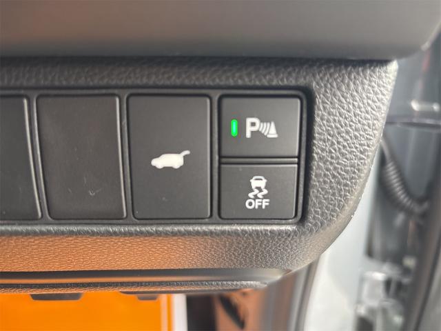 ヴェゼル e:HEV RS クリアランスソナー オートクルーズコントロール レーンアシスト 衝突被害軽減システム ナビ TV オートライト LEDヘッドランプ アルミホイール スマートキー 電動格納ミラー シートヒーター CVT(10枚目)