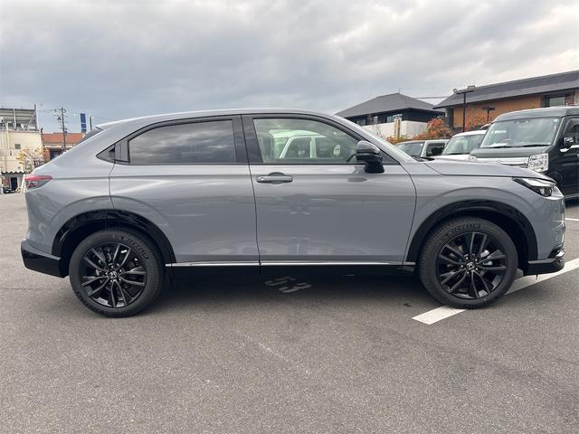 ヴェゼル e:HEV RS クリアランスソナー オートクルーズコントロール レーンアシスト 衝突被害軽減システム ナビ TV オートライト LEDヘッドランプ アルミホイール スマートキー 電動格納ミラー シートヒーター CVT(14枚目)