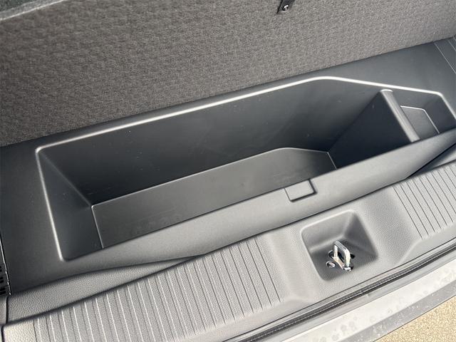 ヴェゼル e:HEV RS クリアランスソナー オートクルーズコントロール レーンアシスト 衝突被害軽減システム ナビ TV オートライト LEDヘッドランプ アルミホイール スマートキー 電動格納ミラー シートヒーター CVT(23枚目)