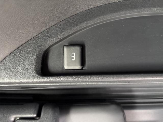 トヨタ アルファードハイブリッド 9枚目