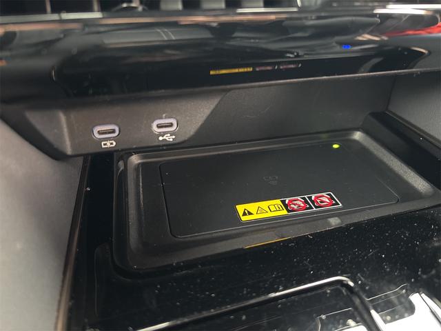 トヨタ アルファードハイブリッド 24枚目