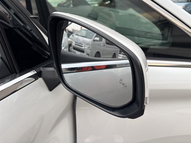 トヨタ アルファードハイブリッド 30枚目