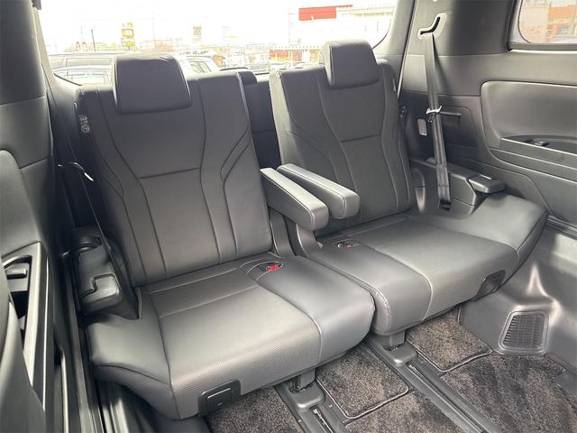 トヨタ アルファードハイブリッド 37枚目