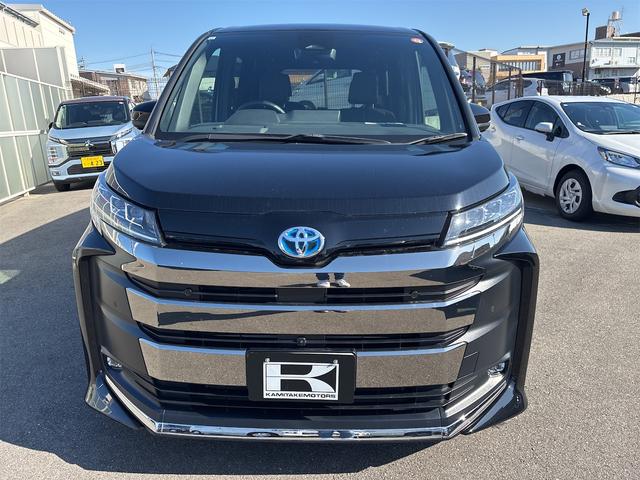 ノア ハイブリッドＳ－Ｚ　バックカメラ　ナビ　オートクルーズコントロール　レーンアシスト　パークアシスト　衝突被害軽減システム　両側電動スライドドア　オートマチックハイビーム　オートライト　ＬＥＤヘッドランプ　電動リアゲート（12枚目）