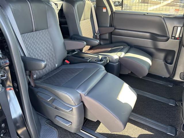 ノア ハイブリッドＳ－Ｚ　バックカメラ　ナビ　オートクルーズコントロール　レーンアシスト　パークアシスト　衝突被害軽減システム　両側電動スライドドア　オートマチックハイビーム　オートライト　ＬＥＤヘッドランプ　電動リアゲート（33枚目）