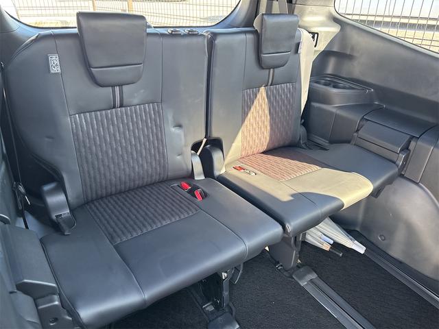 ノア ハイブリッドＳ－Ｚ　バックカメラ　ナビ　オートクルーズコントロール　レーンアシスト　パークアシスト　衝突被害軽減システム　両側電動スライドドア　オートマチックハイビーム　オートライト　ＬＥＤヘッドランプ　電動リアゲート（36枚目）