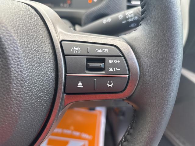 �n���h���ɂ��ڗ�����C��͌�����܂���B�ڐ���傫�����炷���ƂȂ��{�^���̑�����s�����Ƃ��ł��܂��B