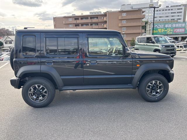 ジムニーノマド ＦＣ　４ＷＤ　バックカメラ　クリアランスソナー　オートクルーズコントロール　レーンアシスト　衝突被害軽減システム　オートライト　ＬＥＤヘッドランプ　ヘッドライトウォッシャー　アルミホイール（13枚目）
