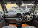 車を運転する際には運転席の存在は欠かせません。なのでしっかりとチェックしたいポイントですね。