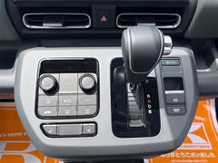 必ず使用するシフトレバー。確りと確認したいですね。 6