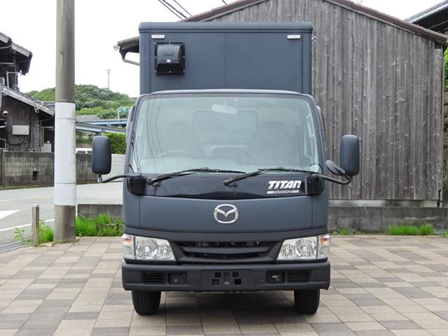 タイタンダッシュ 　キッチンカー　加工車　８ナンバー登録　冷凍冷蔵庫　２槽シンク２０００Ｗインバーター　３０００Ｗ外部電源（8枚目）