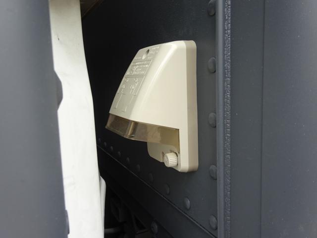 タイタンダッシュ 　キッチンカー　加工車　８ナンバー登録　冷凍冷蔵庫　２槽シンク２０００Ｗインバーター　３０００Ｗ外部電源（28枚目）
