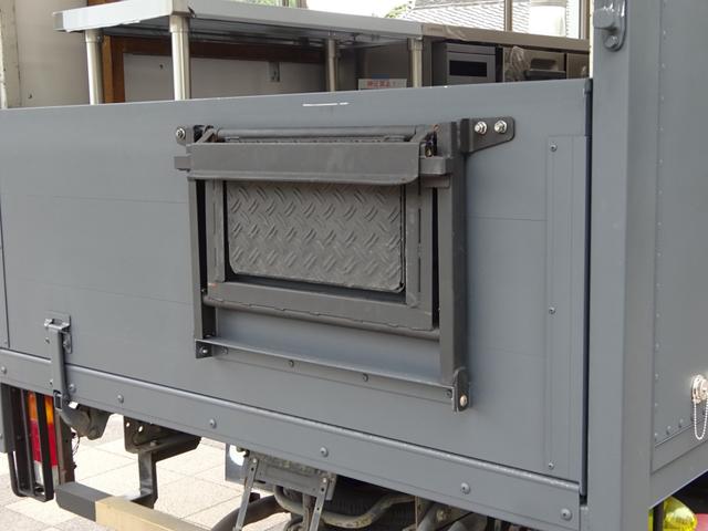 タイタンダッシュ 　キッチンカー　加工車　８ナンバー登録　冷凍冷蔵庫　２槽シンク２０００Ｗインバーター　３０００Ｗ外部電源（54枚目）