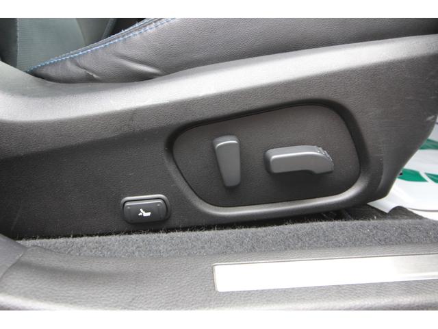 レヴォーグ ２．０ＧＴ－Ｓアイサイト　車検２年付き　アイサイト　ＳＴＩエアロ　レーダークルーズコントロール　ＥＴＣ　バックカメラ　１８インチアルミ　シートヒーター　メモリーシート　電動シート　ＬＥＤヘッドライト　ＢｌｕｅＴｏｏｔｈ（28枚目）