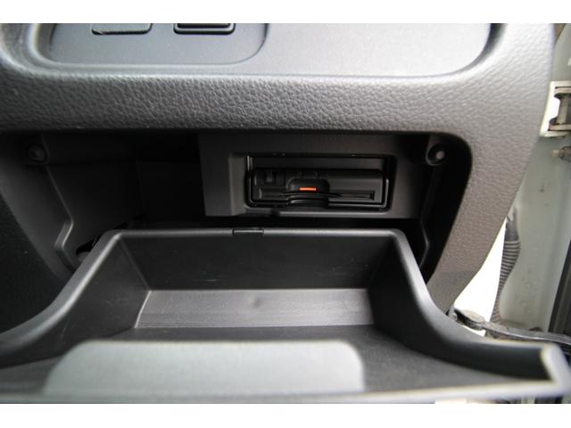 セレナ ライダー ブラックライン S-ハイブリッド 車検2年付き フルセグナビ ETC DVD再生 LED Bluetooth クルーズコントロール バックカメラ AUTECHアルミ アイドリングストップ 両パワスラ ダブルエアコン レーンアシスト(16枚目)