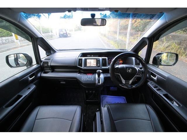 ステップワゴンスパーダ Ｚ　インターナビセレクション　車検２年付き　純正ナビ　両側パワースライドドア　ＥＴＣ　バックカメラ　フルセグＴＶ　後席モニター　ＤＶＤ再生　クルーズコントロール　純正１６インチアルミ　アイドリングストップ　ＨＩＤヘッドライト（8枚目）