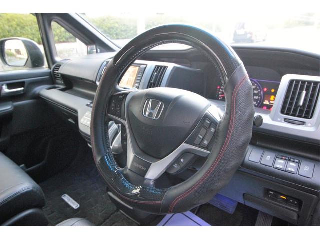 ステップワゴンスパーダ Ｚ　インターナビセレクション　車検２年付き　純正ナビ　両側パワースライドドア　ＥＴＣ　バックカメラ　フルセグＴＶ　後席モニター　ＤＶＤ再生　クルーズコントロール　純正１６インチアルミ　アイドリングストップ　ＨＩＤヘッドライト（18枚目）