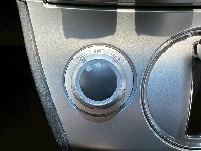 デリカＤ：５ Ｄ　パワーパッケージ　全塗装済み・ディーゼル４ＷＤ・新品アルミホイール・新品ブロックタイヤ・新品グリルガード・７人乗り仕様・バックカメラ・社外ナビ・ＴＶ・シートヒーター・ＥＴＣ・両側電動スライドドア・ウォークスルー（57枚目）